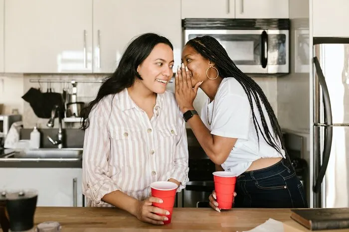 35 Workplace Behaviors That People Say Are Actually Toxic