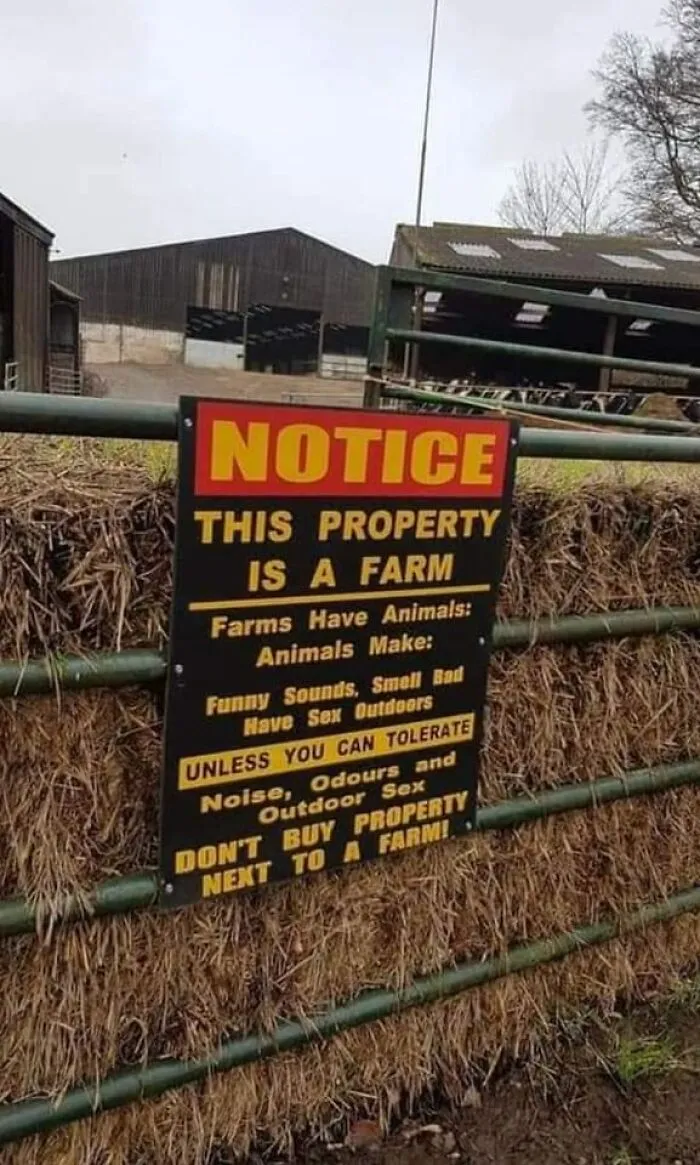 50 Of The Strangest Laugh-Inducing Signs People Spotted In Public, Shared In This Online Group