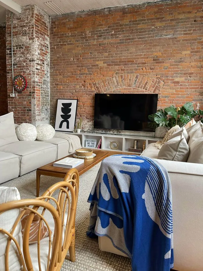 My Place After 1 Year Of Living. Let Me Know What You Love/Hate!