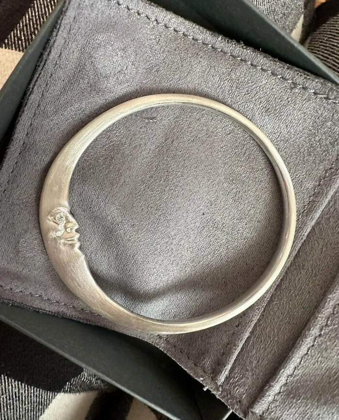 ¡Me regalaron una pulsera Luna Creciente Absolutamente Impresionante! ¡Plata de ley con ojo de diamante!
