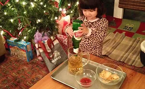 50 Hilarious Family Christmas Photos Shared By People Who Still Cringe At Them Today