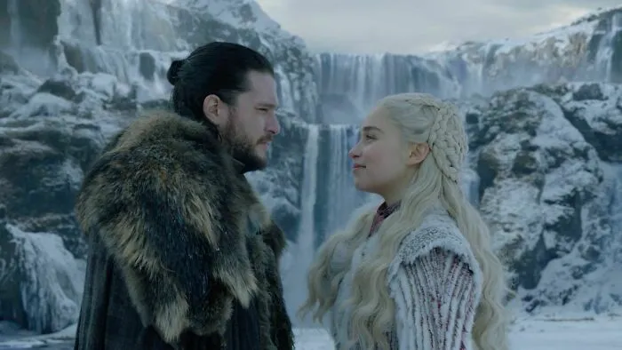 Kit Harington And  Emilia Clarke (Game Of Thrones)