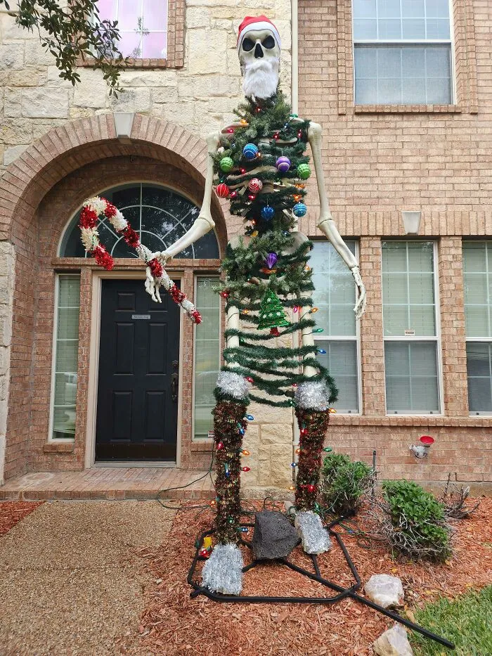 My First Attempt At Decorating 12' Skelly