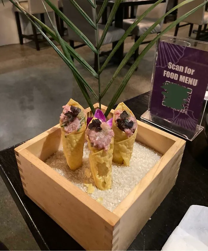 Mis Wontons tenían trozos de arroz crudo pegados en ellos