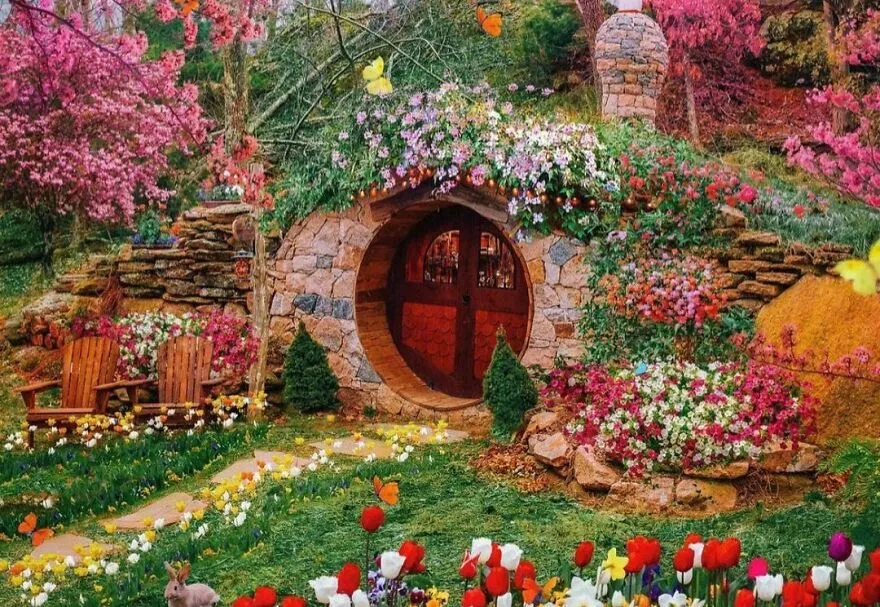 Cozy Hobbit House In Richmond, Rhode Island