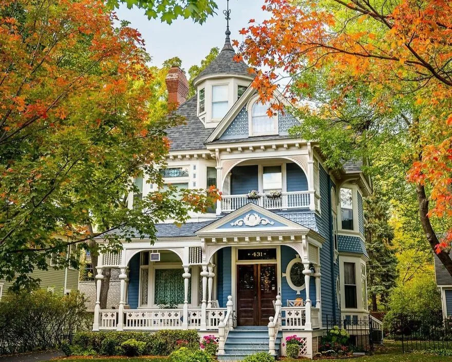 A Neighborhood Favorite, The Amazing Ole Ask House