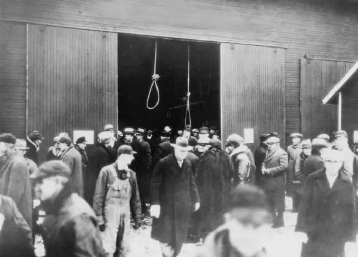 Penny Auction At Foreclosed Michigan Farm (1936). At Penny Auctions Farmers Would Conspire To Offer Low Bids, Resulting In A Low Return To The Creditor. The Final Buyer Would Then Return The Property To The Destitute Farmer Hangman Nooses Served As A Warning To Squirrely Bidders