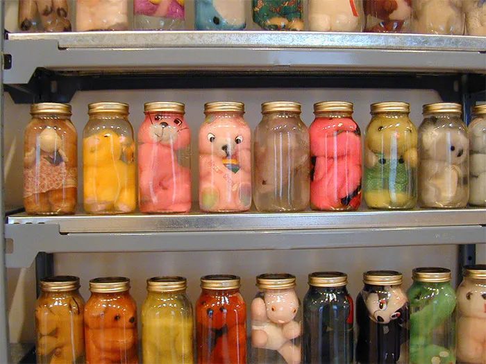 This Group Is All About Sharing "Cursed Images", And Here's 34 Of The Most Bizarre Ones 