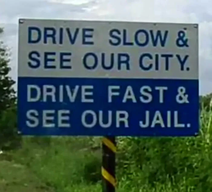 50 Of The Strangest Laugh-Inducing Signs People Spotted In Public, Shared In This Online Group