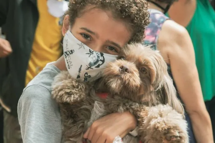 The Most Sincere Love Comes From Animals, And Here Are 60 Heartwarming Pictures Of Homeless People With Their Pets In Brazil (New Pics)