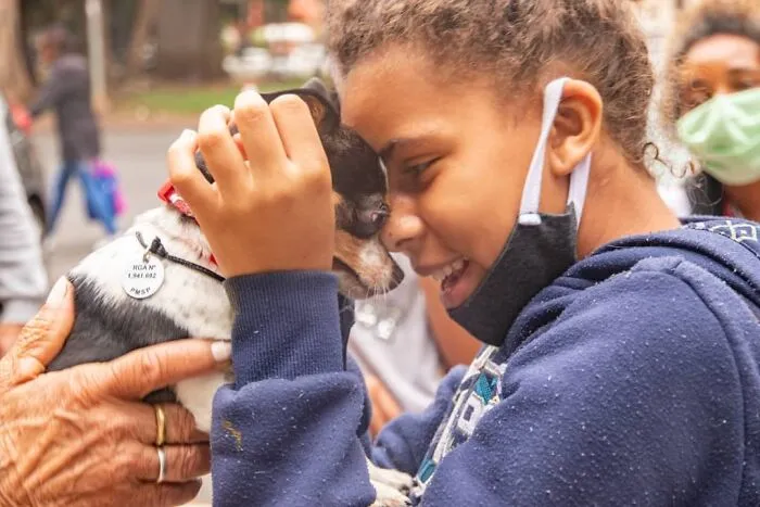 The Most Sincere Love Comes From Animals, And Here Are 60 Heartwarming Pictures Of Homeless People With Their Pets In Brazil (New Pics)