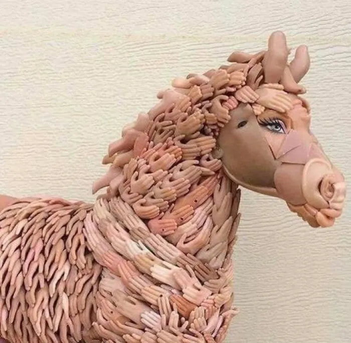 This Group Is All About Sharing "Cursed Images", And Here's 34 Of The Most Bizarre Ones 