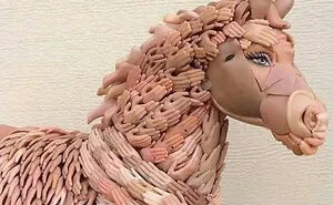 This Group Is All About Sharing "Cursed Images", And Here's 34 Of The Most Bizarre Ones 