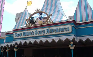 44 Terrifying Theme Park Rides That Will Make You Say “Nope”