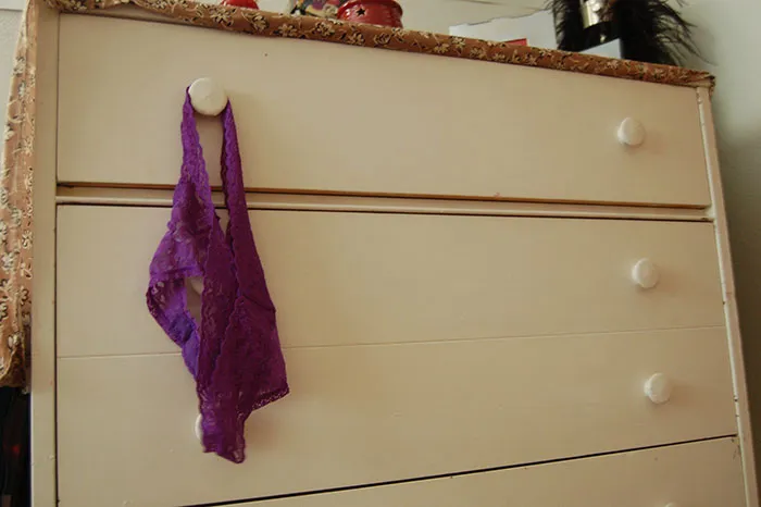 30 People Share Things That Are Not Worth It Or Even Dangerous To Buy Secondhand
