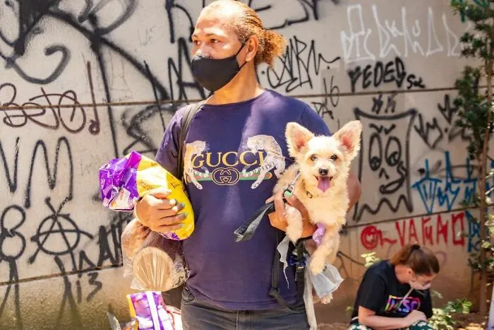 The Most Sincere Love Comes From Animals, And Here Are 60 Heartwarming Pictures Of Homeless People With Their Pets In Brazil (New Pics)