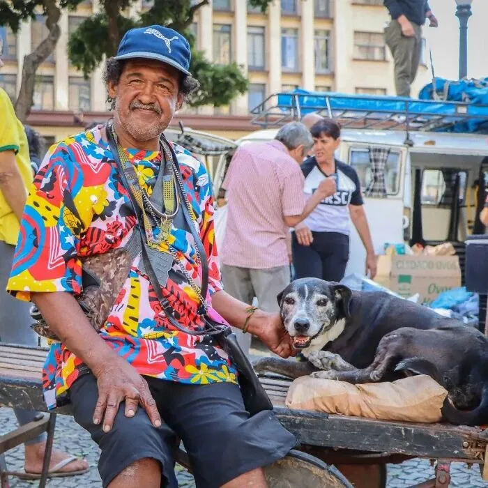 The Most Sincere Love Comes From Animals, And Here Are 60 Heartwarming Pictures Of Homeless People With Their Pets In Brazil (New Pics)