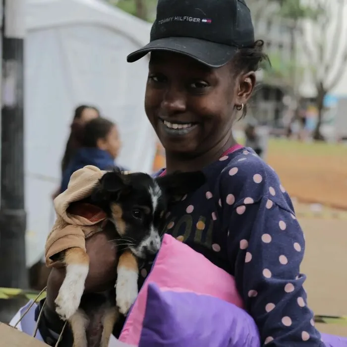 The Most Sincere Love Comes From Animals, And Here Are 60 Heartwarming Pictures Of Homeless People With Their Pets In Brazil (New Pics)