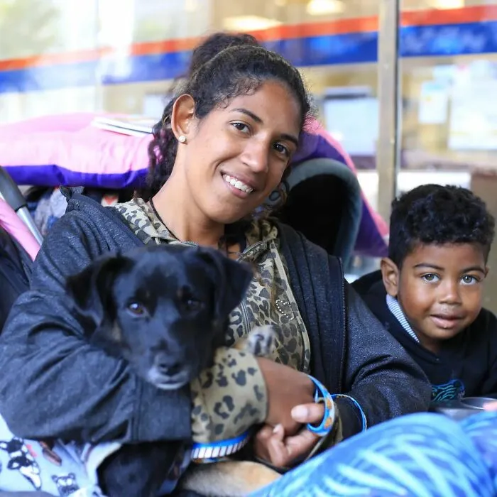 The Most Sincere Love Comes From Animals, And Here Are 60 Heartwarming Pictures Of Homeless People With Their Pets In Brazil (New Pics)