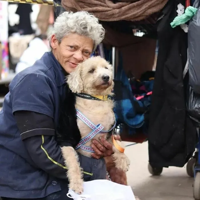 The Most Sincere Love Comes From Animals, And Here Are 60 Heartwarming Pictures Of Homeless People With Their Pets In Brazil (New Pics)