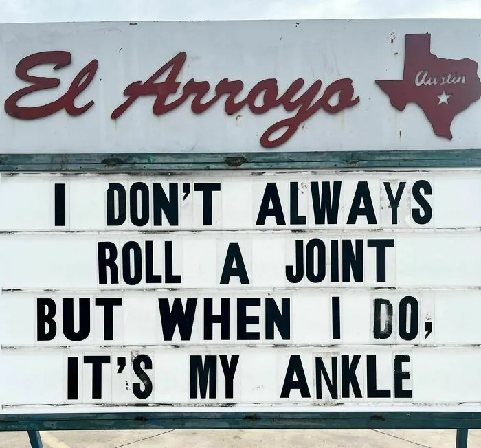 30 Hilarious Signs Posted By This Restaurant Make People Do A Double Take (New Pics)