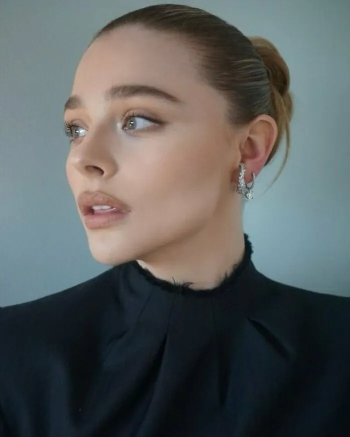 Chloë Grace Moretz (25)