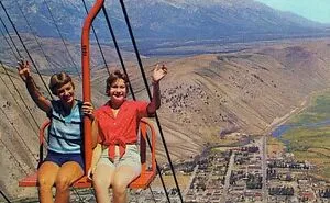 "Lost In History": 50 Pictures That Might Change Your Perspective On The 20th Century (New Pics)