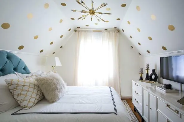 Hey Pandas, Post Your Favorite Bedroom