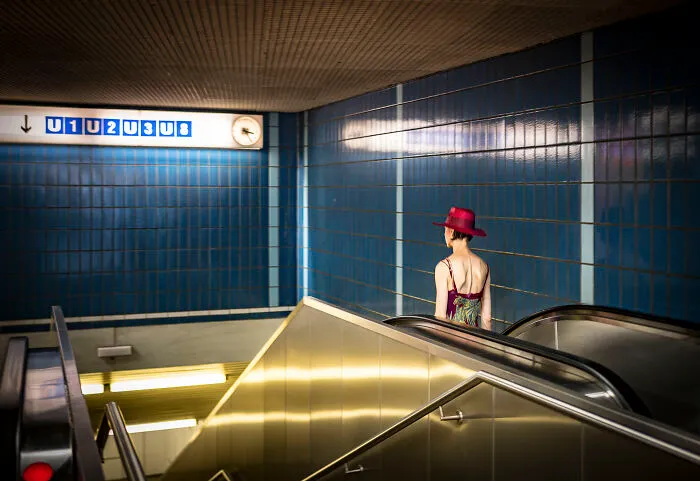 “Alienación subterránea” por Julien Schoener