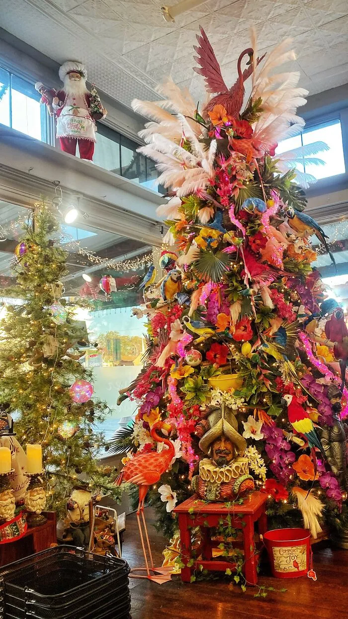 Only In Texas.... Found This 'Conquistador' Or 'New World' Christmas Tree In A Seguin, Tx  Christmas Store