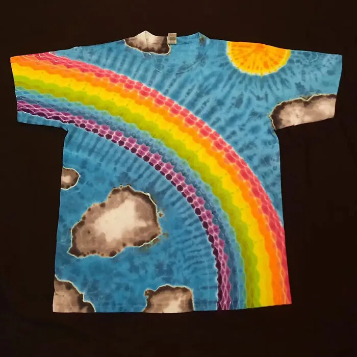 This Tie-Dye Artist Creates Very Detailed Patterned T-Shirts (49 Pics)