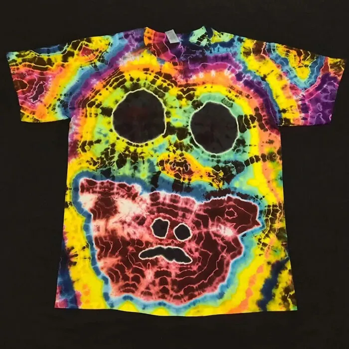 This Tie-Dye Artist Creates Very Detailed Patterned T-Shirts (49 Pics)