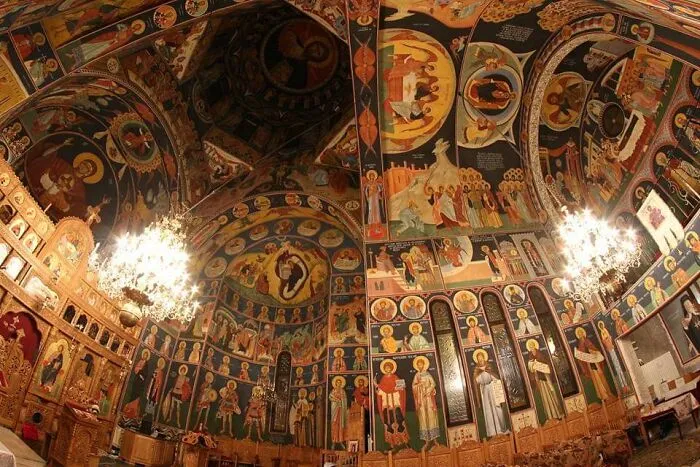 This Artist Paints Amazing Monumental Frescos All By Himself (21 Pics)