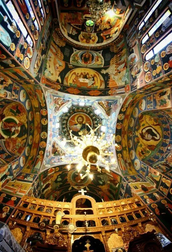 This Artist Paints Amazing Monumental Frescos All By Himself (21 Pics)