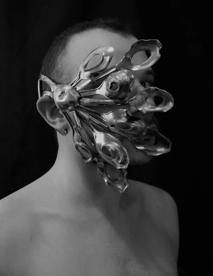 Plastic Spoon Facemask