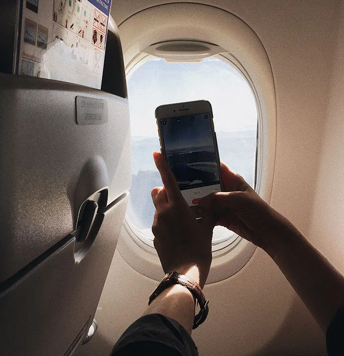 "People Who Work For Airlines, What Are Secrets Passengers Don't Know?" (30 Answers)