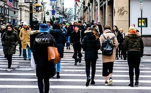 31 Inconsiderate And Disgusting Things People Have No Reason To Do In Public, Yet They Do
