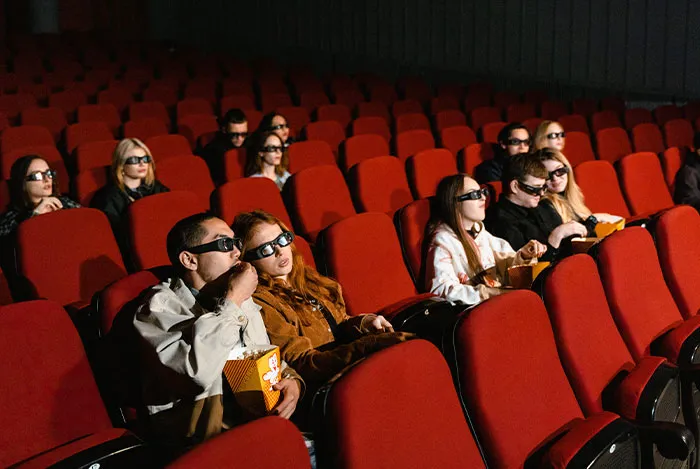 31 Inconsiderate And Disgusting Things People Have No Reason To Do In Public, Yet They Do