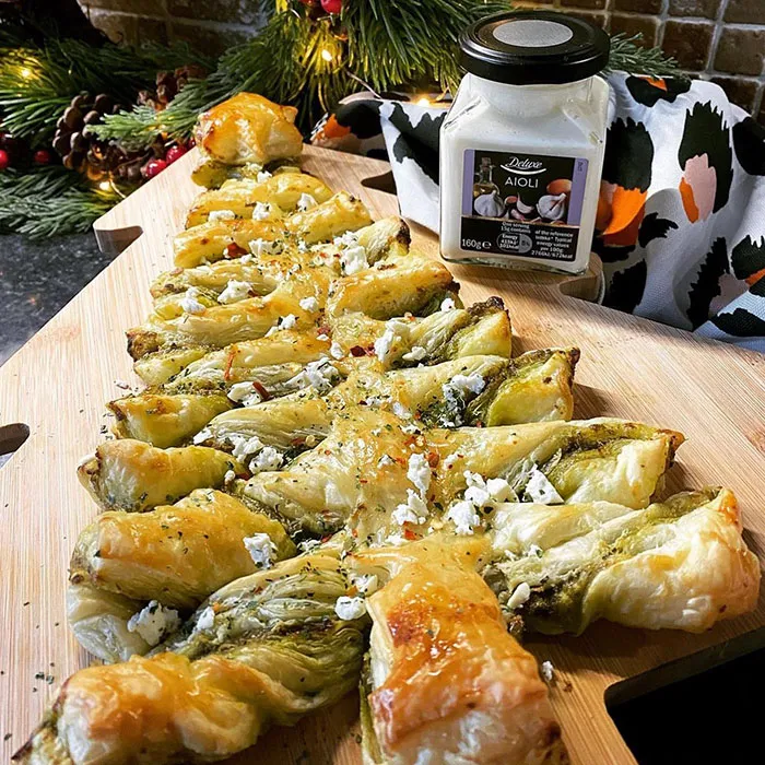 Pesto Puff Pastry Tree