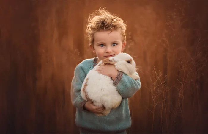 I'm A Mother Of 11 Children, And I Love Capturing Them Interacting With Farm Animals (30 Pics)