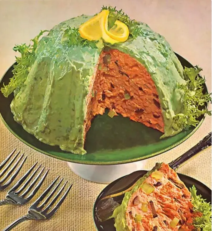 25 Recetas antiguas muy cuestionables que muestran la extravagancia de los platos del pasado