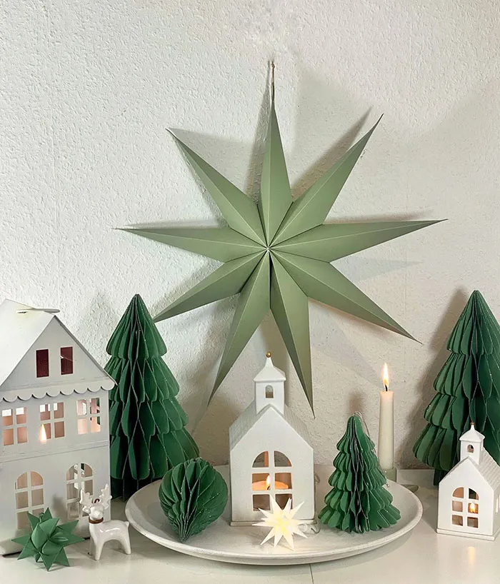 I Really Like Paper Ornaments, And Today I'm Going To Add Some Color