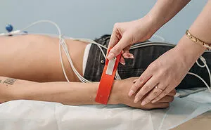 Doctors Share Their 30 Craziest 'Thank God They Came In For A Second Opinion’ Stories