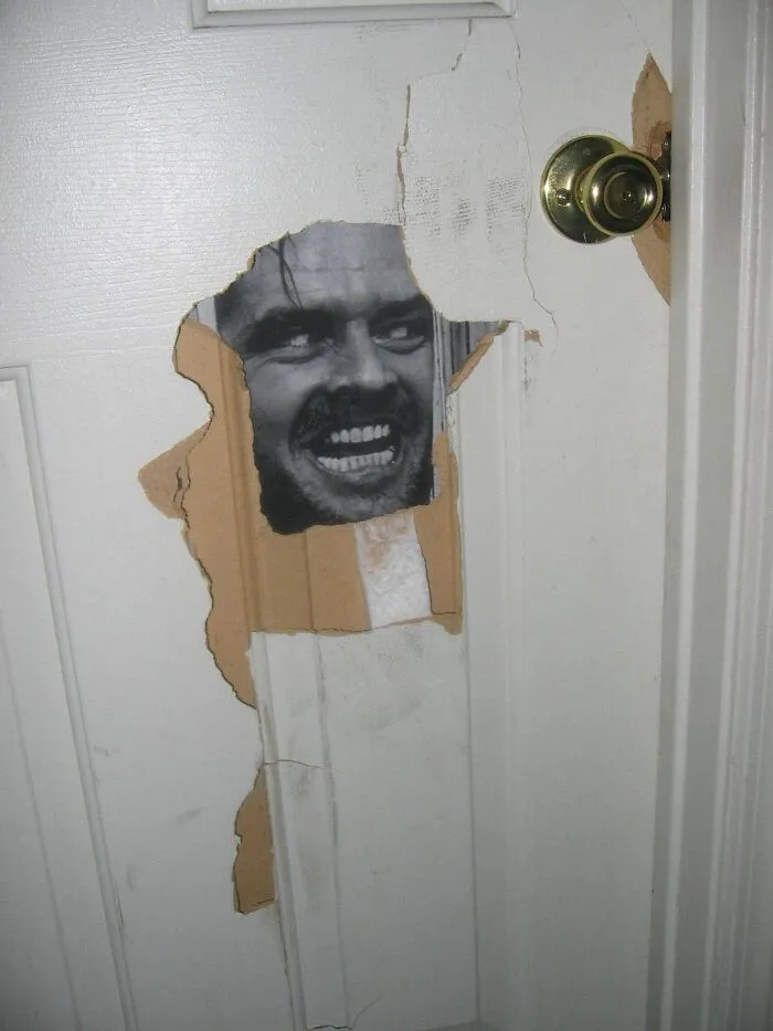 Renter Demanded I Fix The Door. So I Did. Now He’s Even More Upset! I Told Him I Didn’t Know Santa Was Handing Out Audacity This Year. But I Know For A Fact He’s Handing Out Rent Increases!