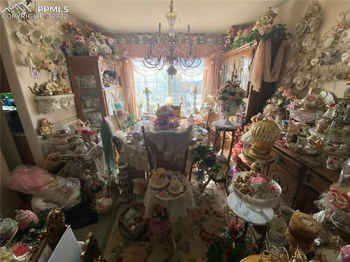 About A 1/2 Step From A Hoarder's 2 Part Episode