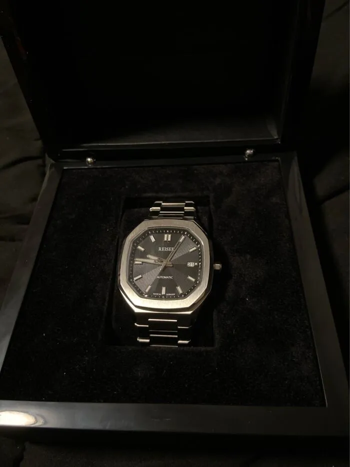 High End Watch