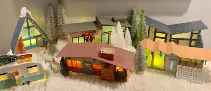 I Made A Mini Christmas Village Of My Childhood Neighborhood (5 Pics)