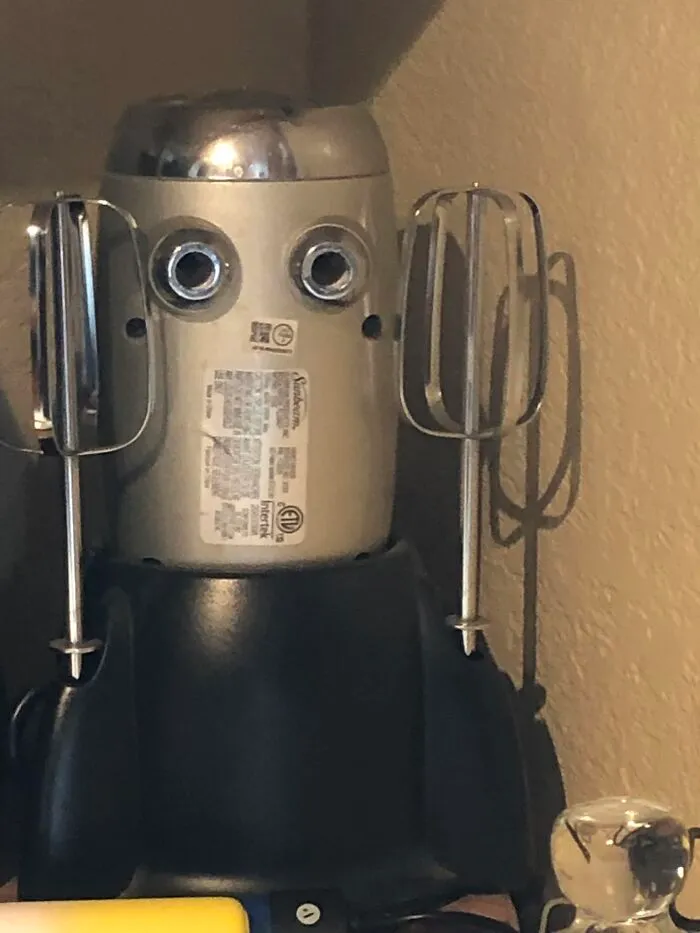 30 Times People Spotted A Face In An Everyday Thing And Just Had To Share It In This Online Group