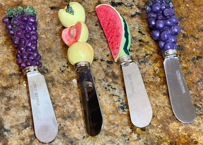 50 Of The Most Disappointing And Outright Cruel Christmas Presents Ever Received, As Shared By People Online