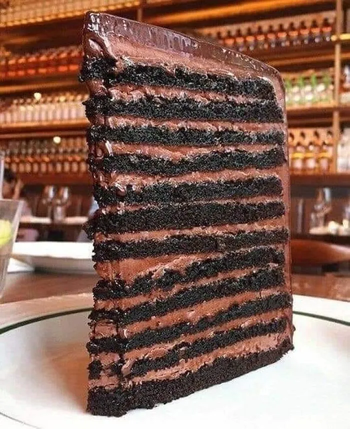 Turns Out, There's A Facebook Group Where People Rate Others' Dishes, And Here Are 50 Of The Most Iconic Ones (New Pics)